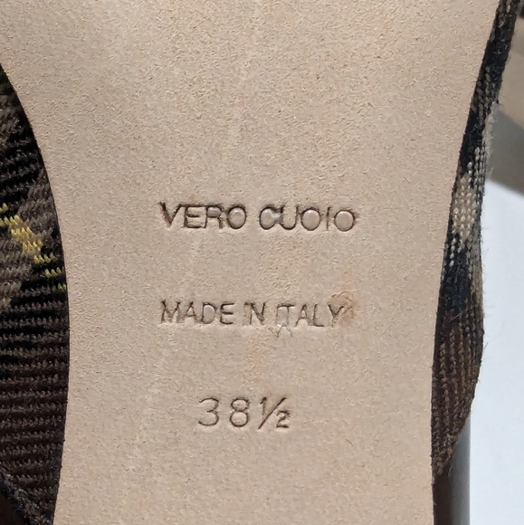 Bettye Muller Waldorf plaid heels 38.5 - Picture 8 of 9